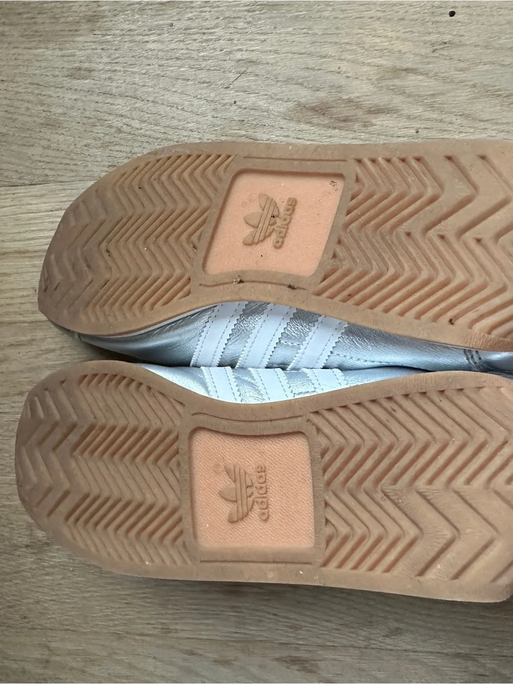 Adidas Country OG 'Silver Metallic' Sneakers - Size 7 (EU 38 2/3) Robot - Picture 7 of 9